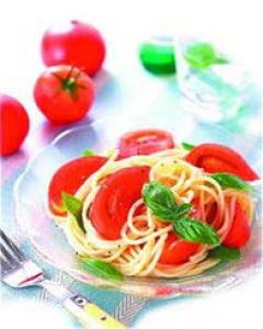 男人吃西红柿石榴都可改善精子质量