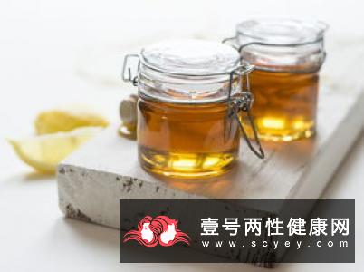 蜂蜜这样吃轻松治痔疮 控制好水温很关键