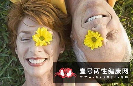 专家：手术仍是目前治疗白内障的根本方法