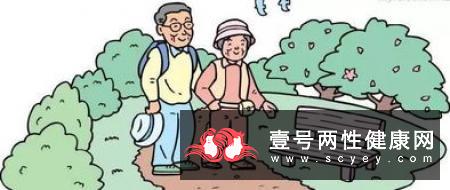 老人穿鞋切记“软硬兼施”
