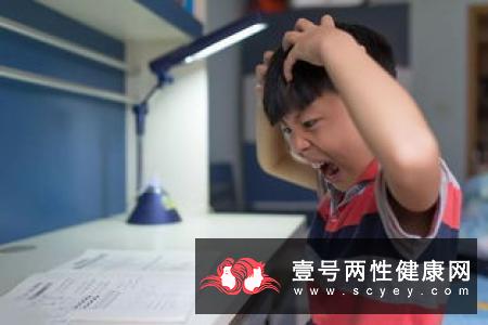 哪些因素会导致老人心理问题